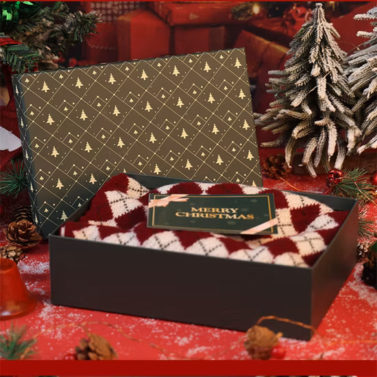 Kundenspezifische Weihnachtsmann-Geschenkbox aus gewelltem Deckel und Boden aus Pappe. Papierverpackungsbox für Weihnachtsgeschenk