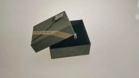 Maßgeschneiderte Schmuckverpackung aus Karton mit Boden und Deckel